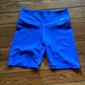 Nike bike shorts size medium